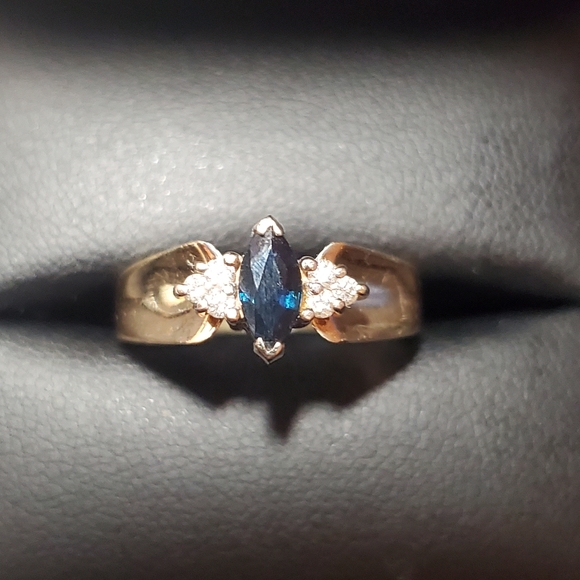 ***SOLD*** 14K Yellow Gold Sapphire Diamond Ring - Picture 4 of 14